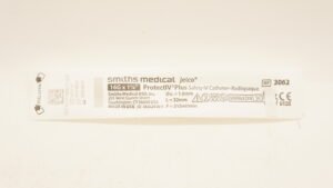 High‑quality peripheral intravenous catheters featuring FEP polymer tubing and a “J‑point” stainless‑steel needle. Designed for smooth vein entry, enhanced flow and x‑ray compatibility. Available in 14–24 gauge, straight hub configuration.